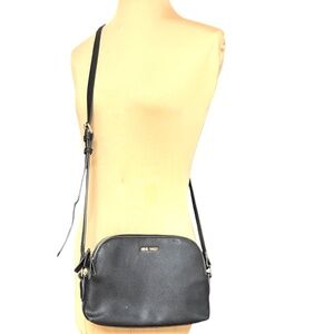 bag NINE WEST black faux leather cross body adjustable strap 9x6.5 multi-pocket